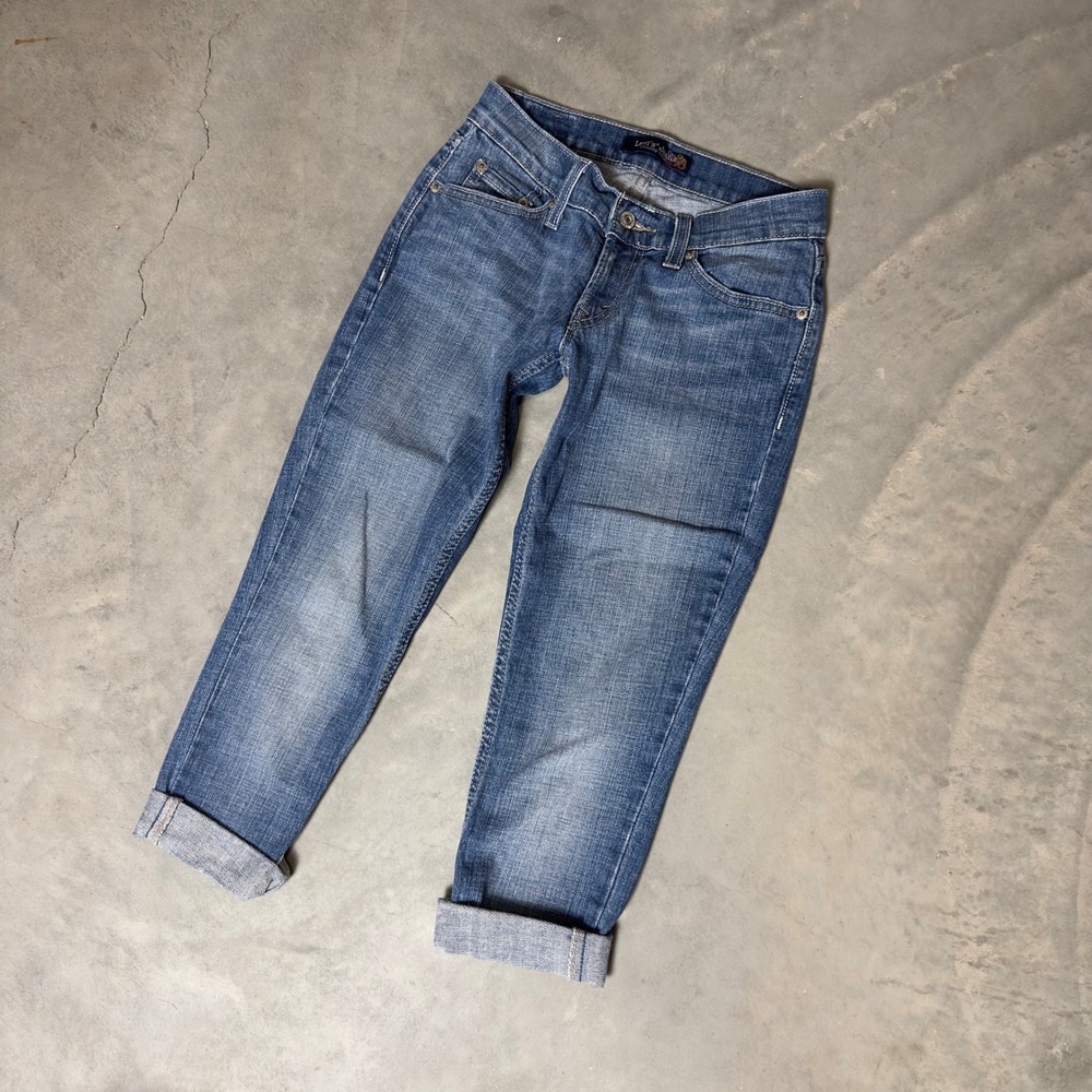 Levi's Straight Leg Jeans Womens 1M Blue Medium Wash Stretch Baggy Denim